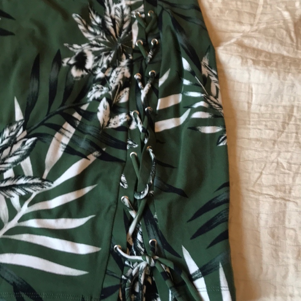 GUESS Mini Skirt - Picture 3 of 4